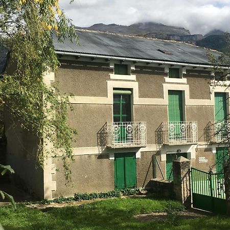 Villa Rosalia Villanúa Kültér fotó