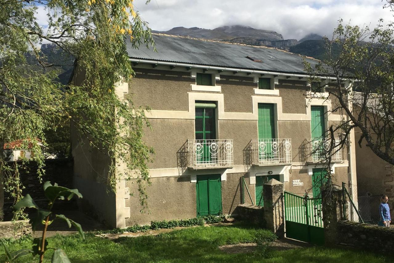 Villa Rosalia Villanúa Kültér fotó